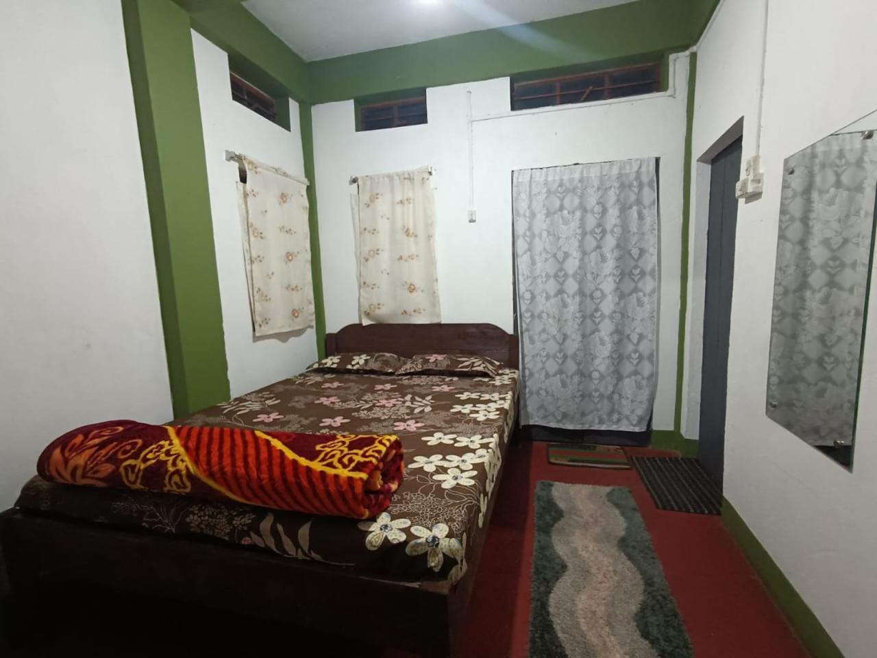 The Bethel Guest House 乞拉朋齐 外观 照片