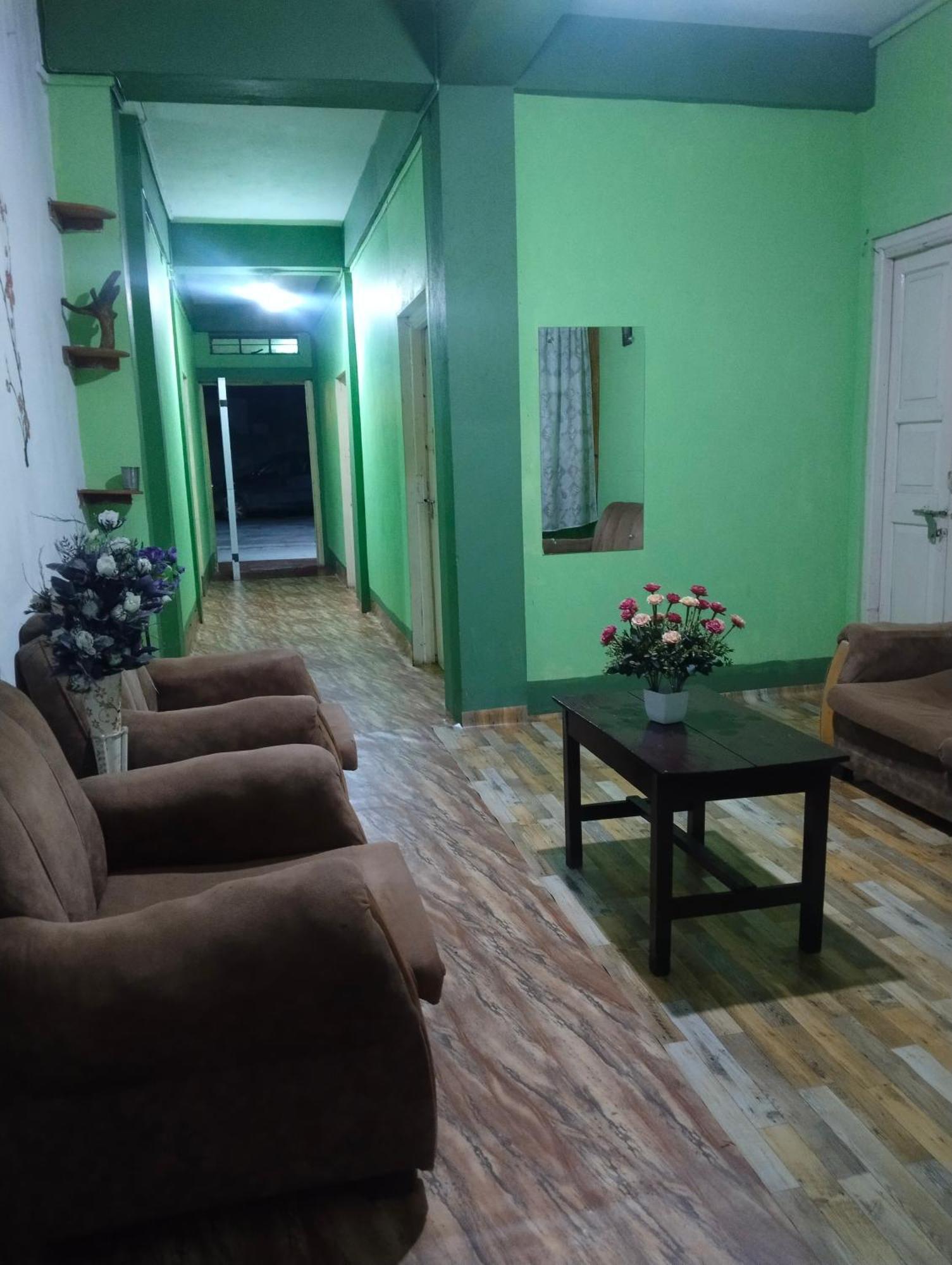 The Bethel Guest House 乞拉朋齐 外观 照片